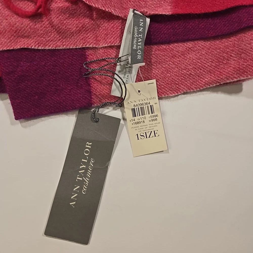 Ann‎ Taylor Cashmere Scarf One Size Pink Red Tags Colorblock Tassel Small Hole
